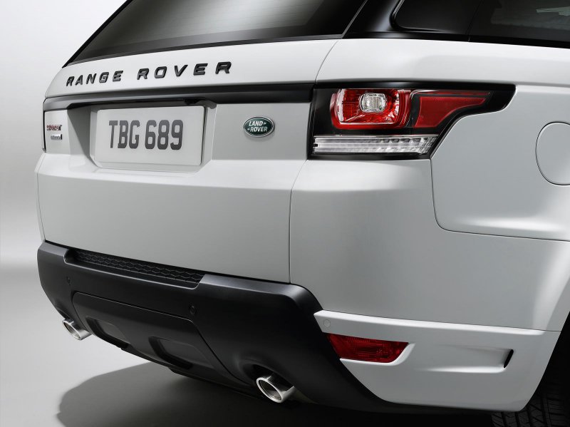 Range Rover Sport получил опциональный пакет Stealth Pack