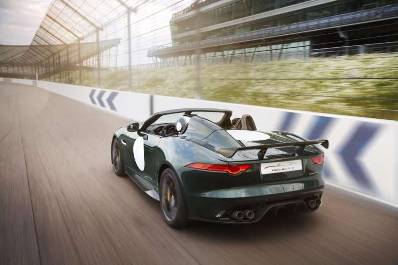 Jaguar рассекретил серийный родстер F-Type Project 7