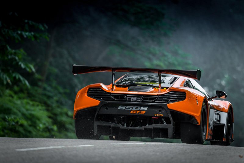 McLaren представил гоночный болид 650S GT3