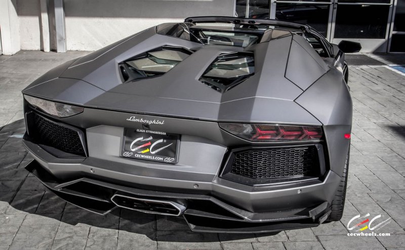 Novitec Lamborghini Aventador Roadster на дисках CEC Wheels