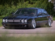 Jaguar XJR в роскошном VIP-тюнинге из Швеции