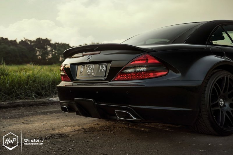 Mercedes-Benz SL в обвесе Prior Design на дисках Forgestar