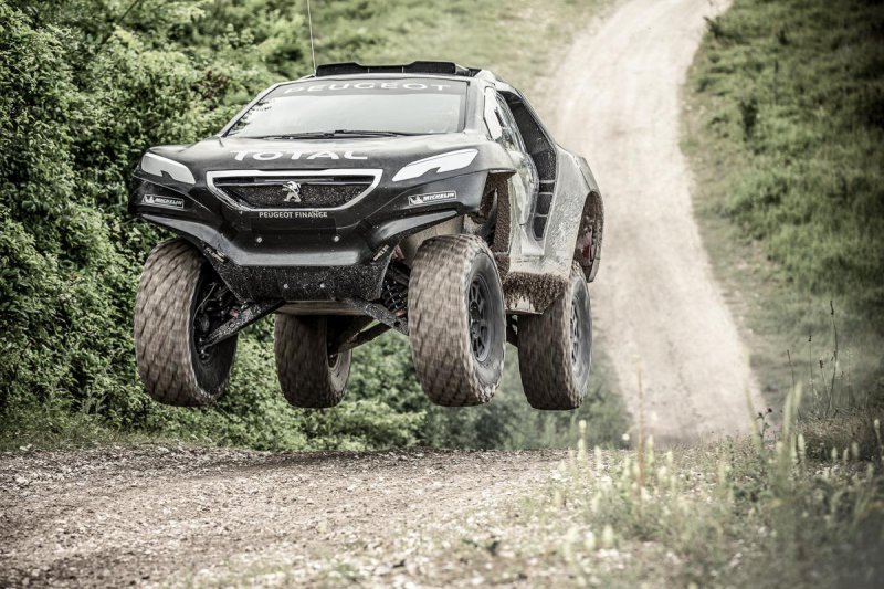 Peugeot полностью рассекретил раллийный внедорожник 2008 DKR