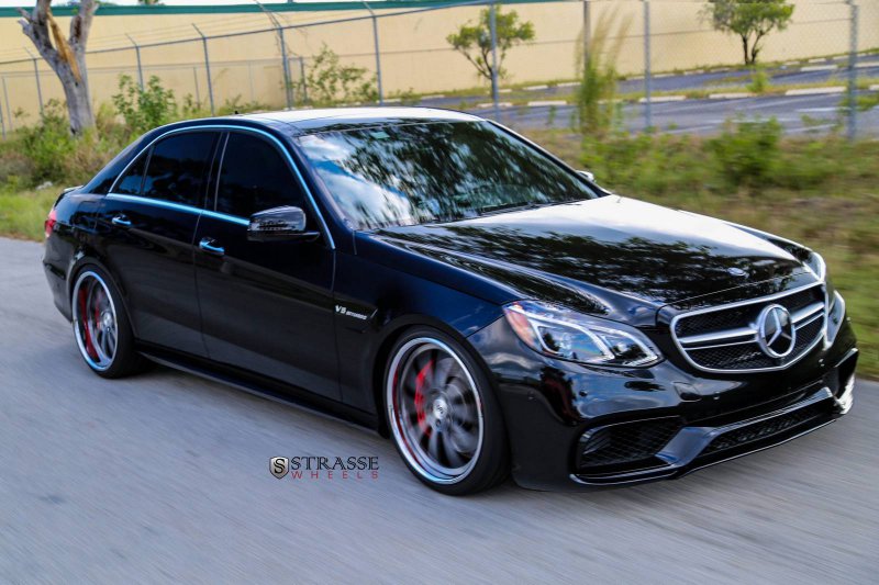 Mercedes-Benz E63 AMG S от Titanio Automotive