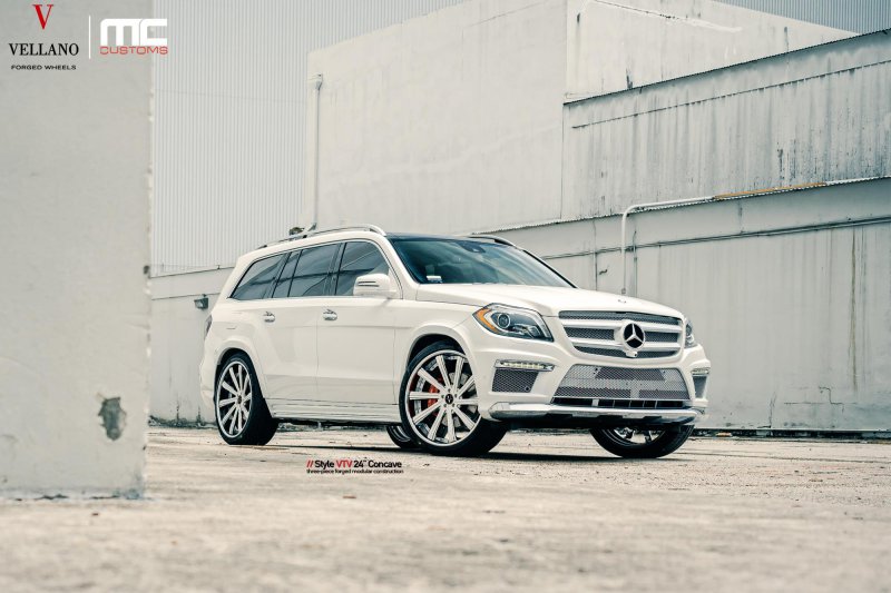 Mercedes-Benz GL550 в настройке MC Customs