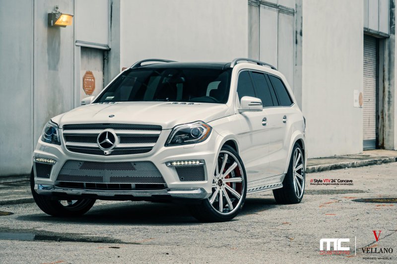 Mercedes-Benz GL550 в настройке MC Customs