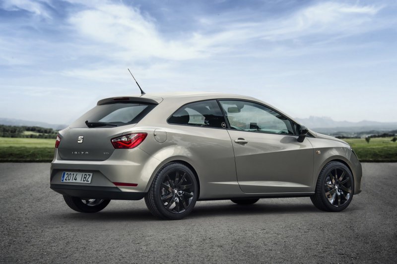 SEAT представил Ibiza 30th Anniversary Limited Edition