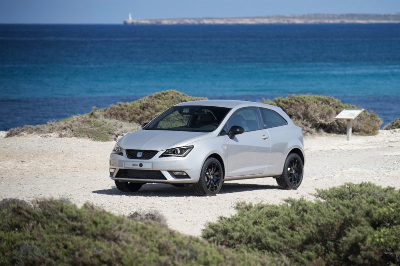 SEAT представил Ibiza 30th Anniversary Limited Edition