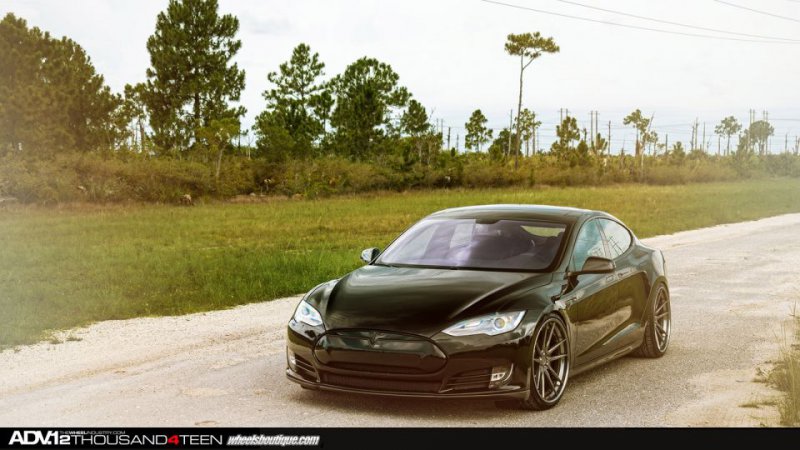 Tesla Model S на дисках ADV.1 Wheels от Wheels Boutique