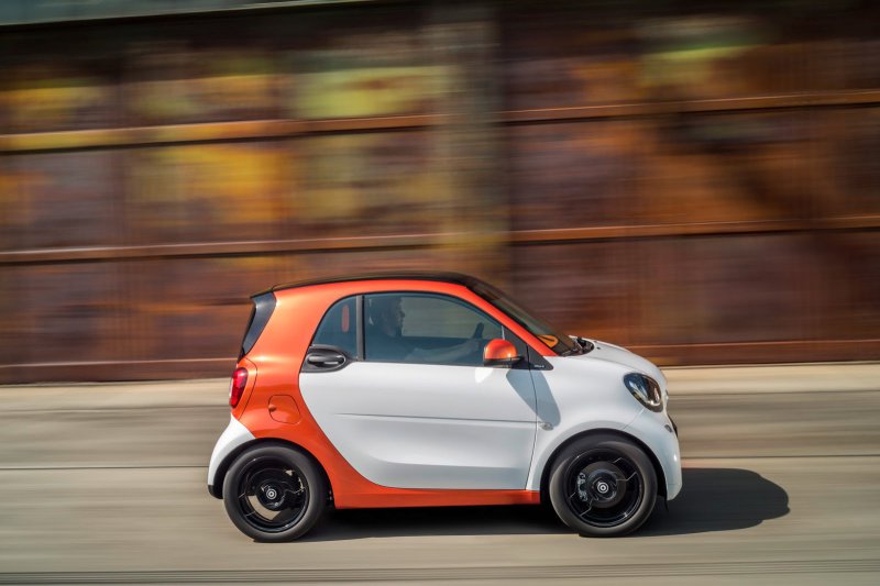 Smart представил компакт-кары ForTwo и ForFour 2015 года