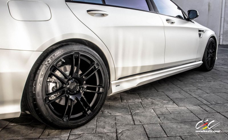 Carlsson Mercedes-Benz S-Class W222 на дисках CEC Wheels