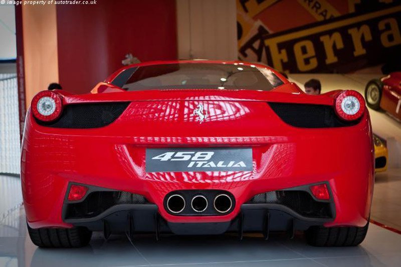 Удивительно точная копия Ferrari 458 Italia продается за 64 000$