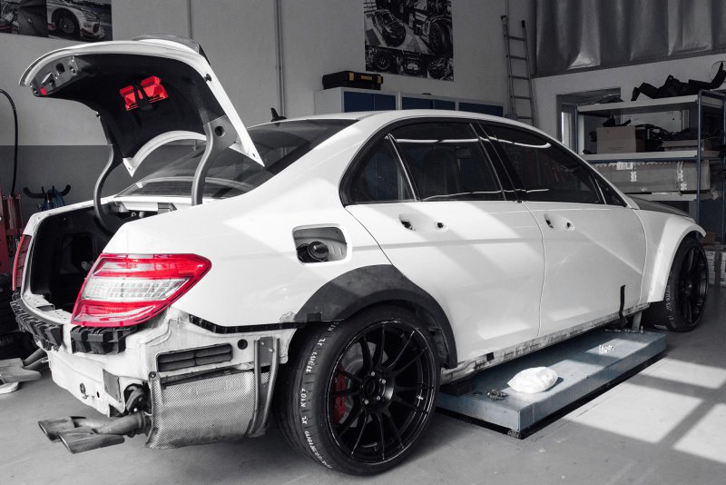 830-сильный Mercedes-Benz C63 AMG mc8xx от Mcchip-DKR