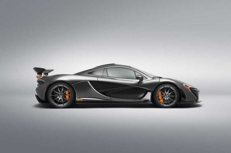 McLaren покажет уникальные суперкары 650S Spider и P1