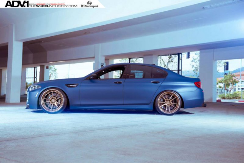 BMW M5 F10 в исполнении R1 Motorsport