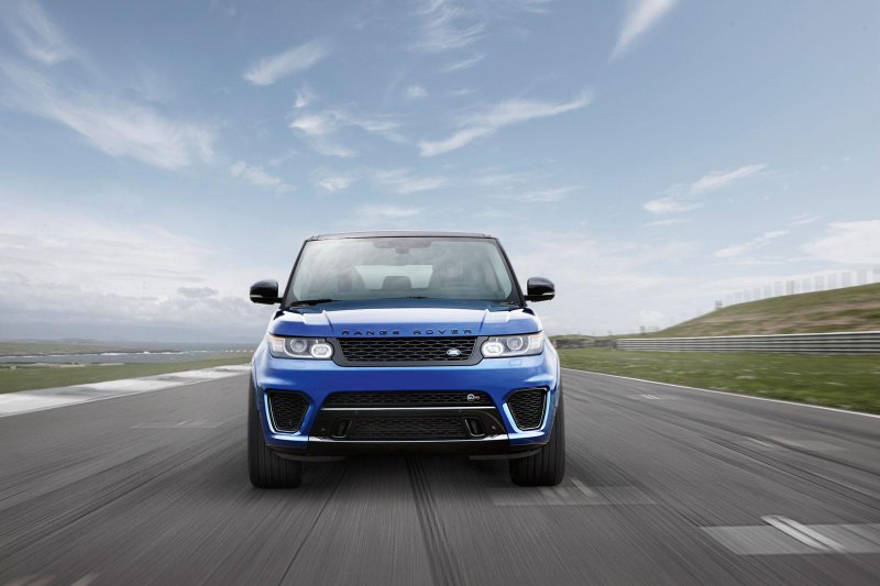 Land Rover рассекретил внедорожник Range Rover Sport SVR