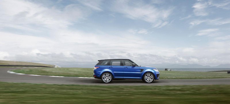 Land Rover рассекретил внедорожник Range Rover Sport SVR