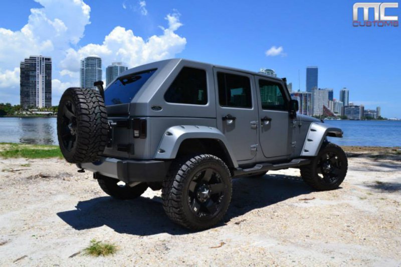 Jeep Wrangler Unlimited в исполнении ателье MC Customs