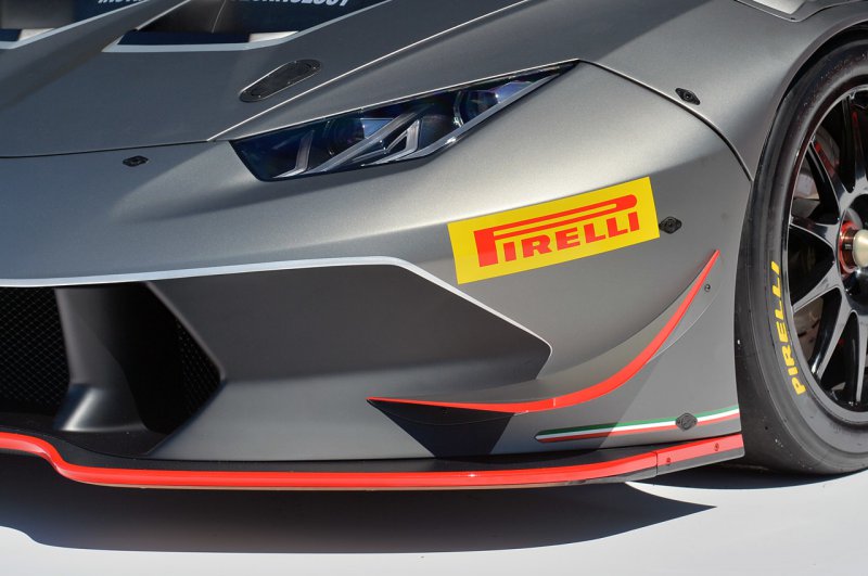 Lamborghini представил болид Huracan LP 620-2 Super Trofeo