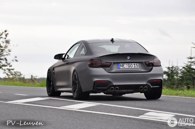 BMW M4 в индивидуальном исполнении отделения BMW Individual