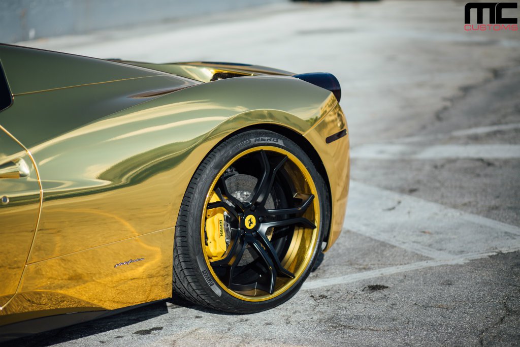 Ferrari 458 Spider Gold