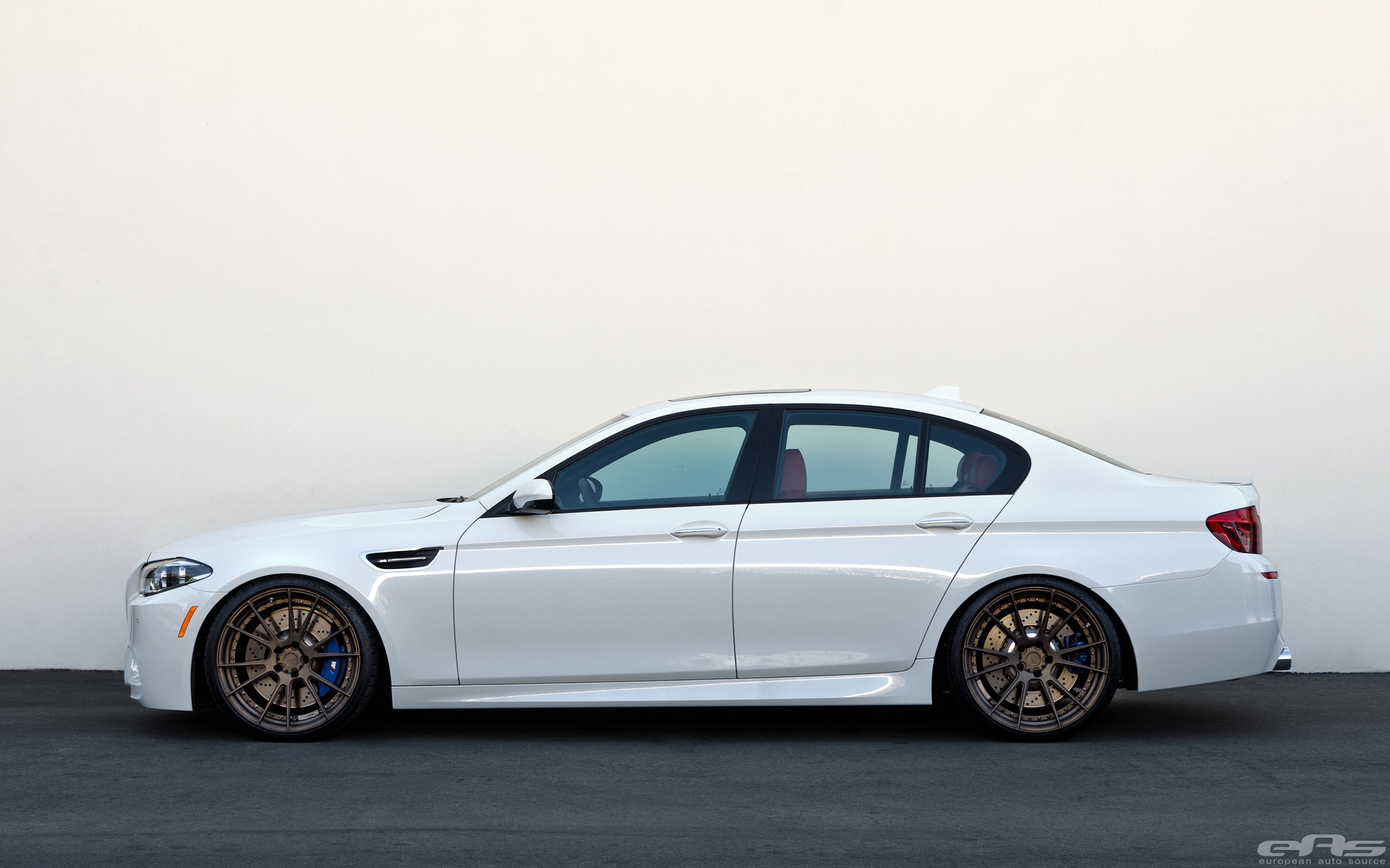 BMW f10 m5 White auto