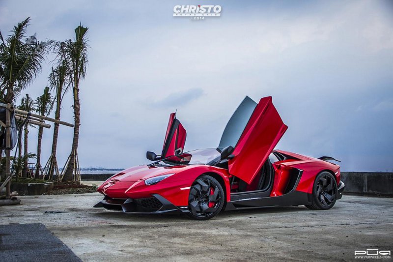 Lamborghini Aventador Red Bull от PUR Wheels