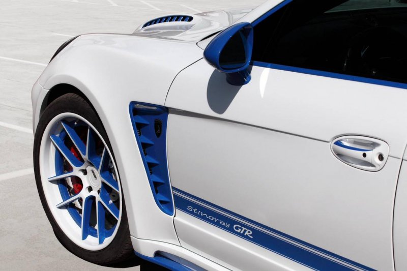 TopCar презентовал Porsche Panamera Stingray GTR