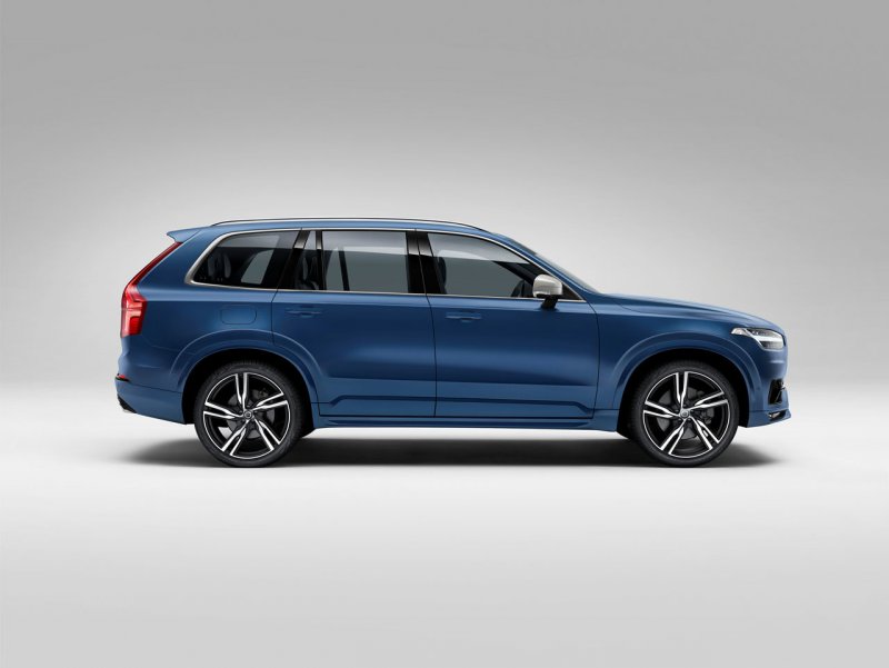 У нового внедорожника Volvo XC90 появилась версия R-Design