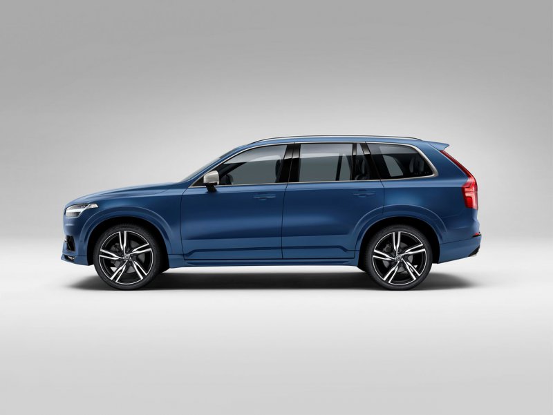 У нового внедорожника Volvo XC90 появилась версия R-Design