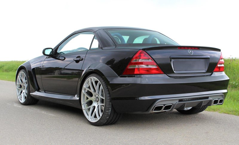 В ателье Lumma Tuning доработали Mercedes-Benz SLK 32 AMG 