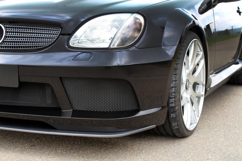 В ателье Lumma Tuning доработали Mercedes-Benz SLK 32 AMG 