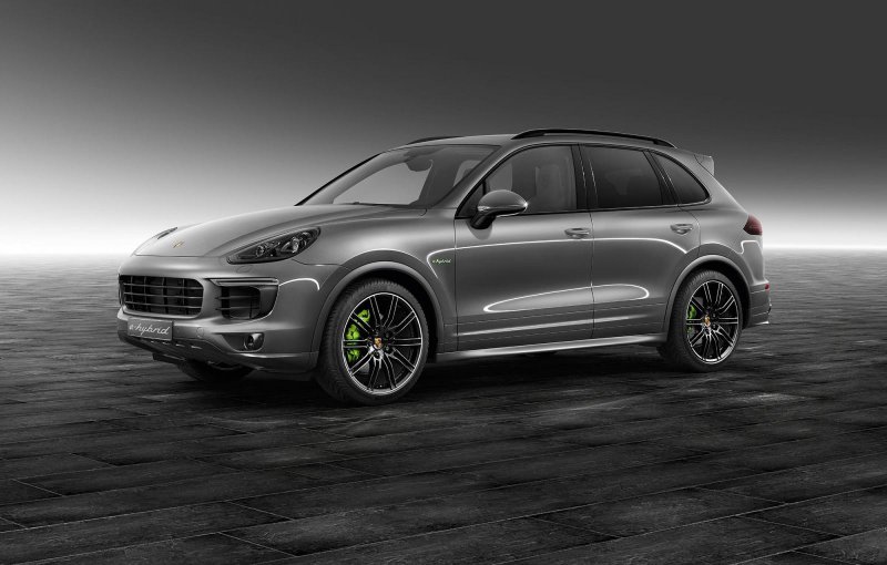 Porsche Exclusive показал персонализированный Cayenne S E-Hybrid