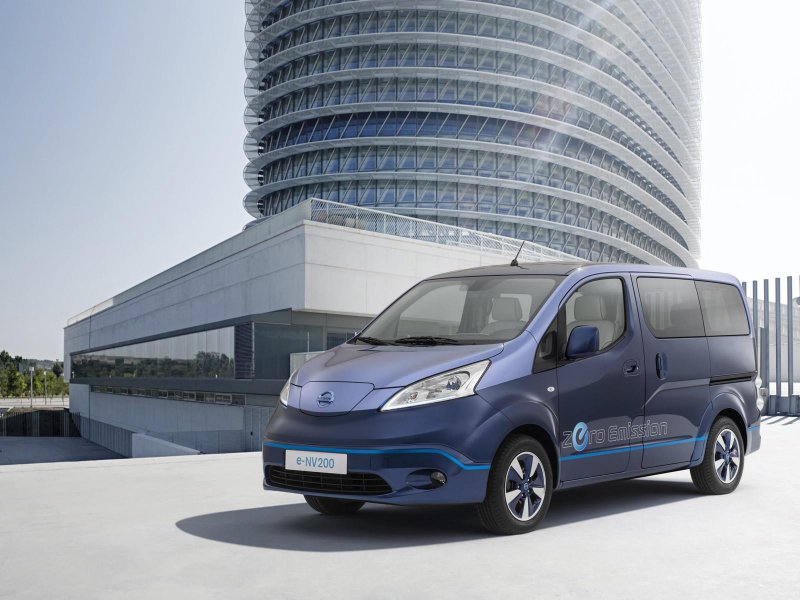 Nissan построил премиальный электрический фургон e-NV200 VIP