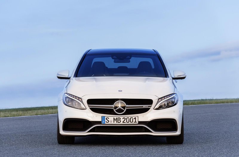 Mercedes презентовал «заряженные» версии C63 AMG и C63 AMG S