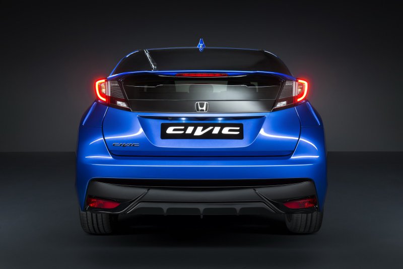 Honda обновила семейство Civic и представила новую версию Sport