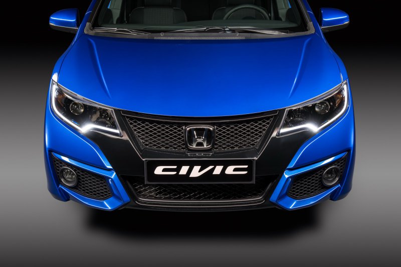 Honda обновила семейство Civic и представила новую версию Sport