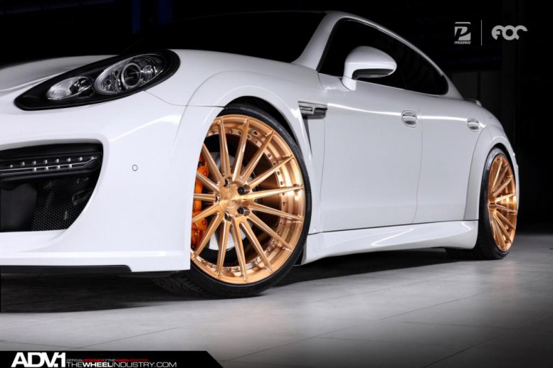 Porsche Panamera в обвесе TechArt GrandGT от ателье Prodrive