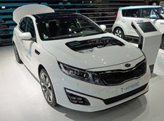 Париж: Kia Optima обзавелась гибридным концептом T-Hybrid