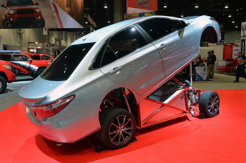 SEMA 2014: Toyota показала 850-сильный драгстер Sleeper Camry