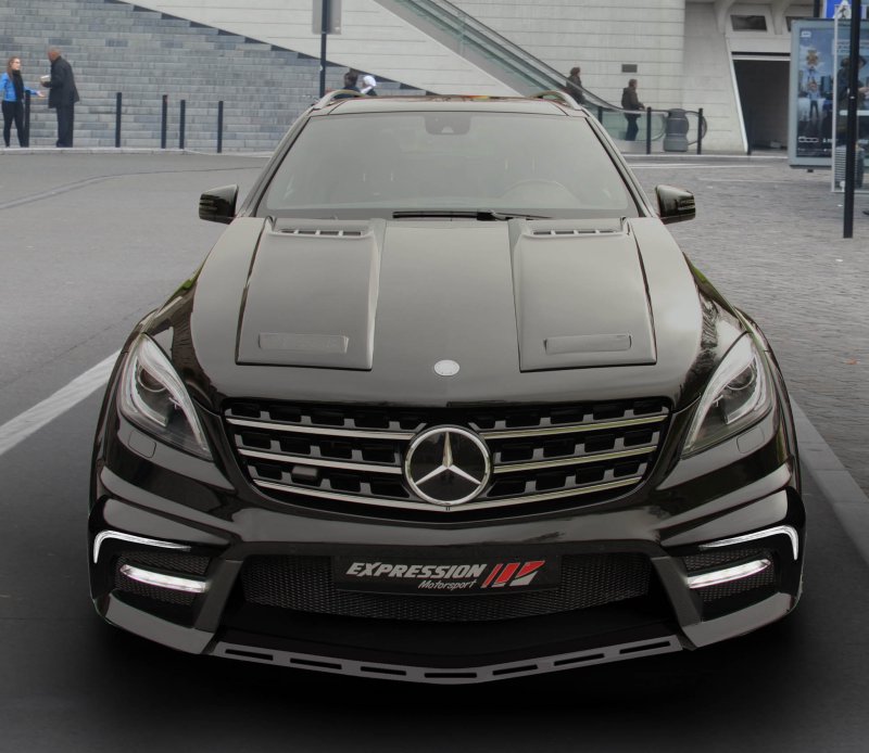 Mercedes-Benz ML в обновленном обвесе Expression Motorsport