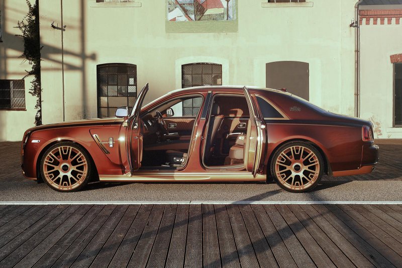 Mansory доработал Rolls-Royce Ghost Series II