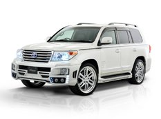 Toyota Land Cruiser 200 в тюнинге Rowen Japan