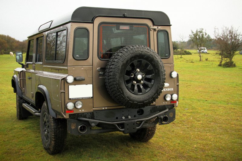 Wildcat оснастил Land Rover Defender 430-сильным двигателем