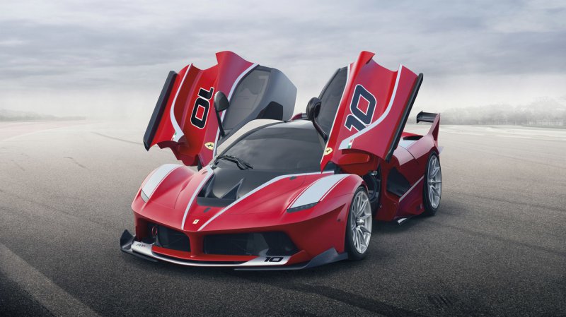 Компания Ferrari за несколько дней распродала гиперкары FXX K