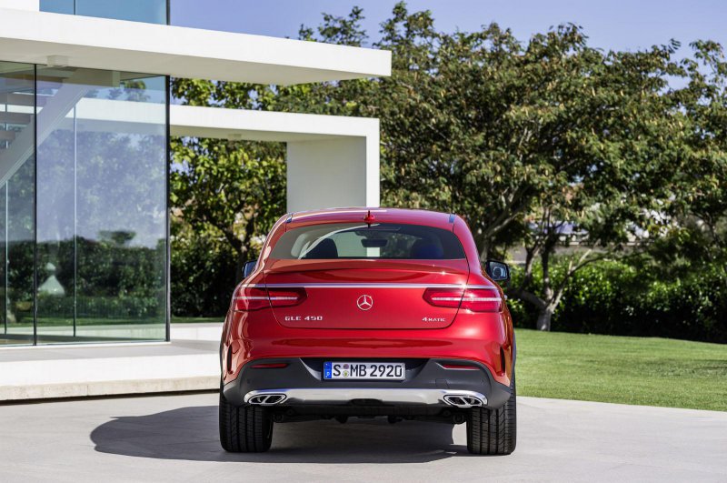 Mercedes-Benz рассекретил новый кроссовер GLE Coupe