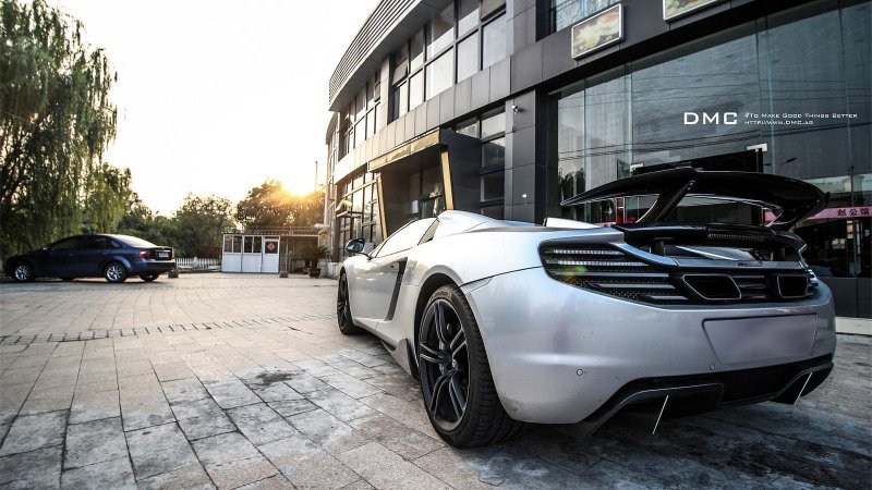 DMC доработал McLaren MP4-12C Spider MSO