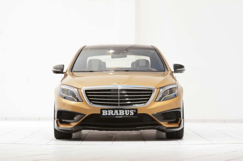 Brabus представил золотой седан Mercedes-Benz S63 AMG