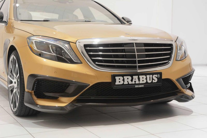 Brabus представил золотой седан Mercedes-Benz S63 AMG