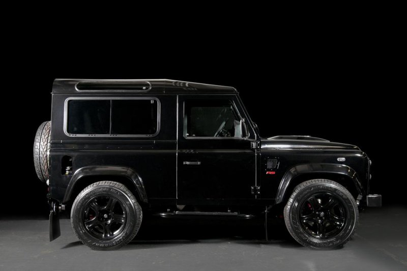 500-сильный Land Rover Defender Ultimate RS от Urban Truck